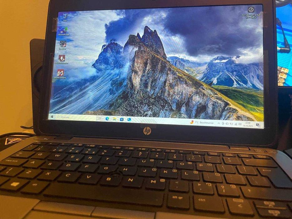 Laptop hp 16RAM 256SSD Nowa bateria   super zestaw