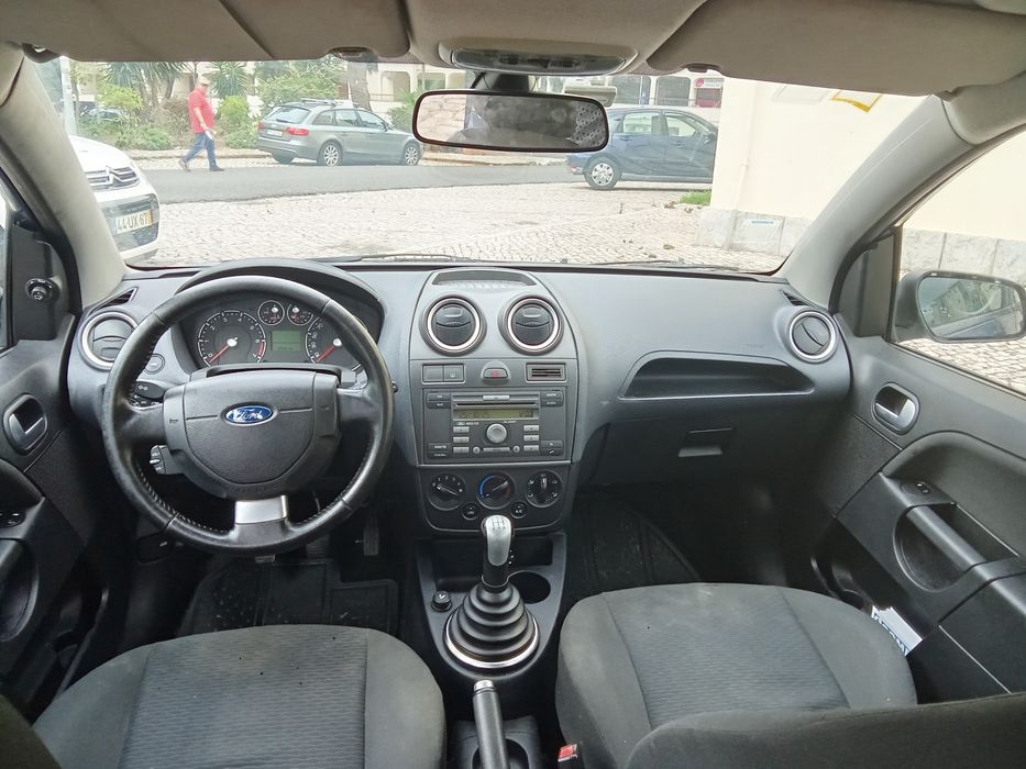 Vendo Ford fiesta Ano 2007 com apenas 157mil KMS reais
