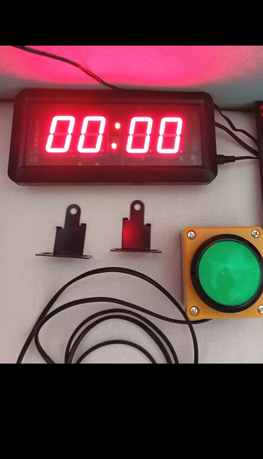 4-значний LED годинник із функцією таймера / зворотного відліку