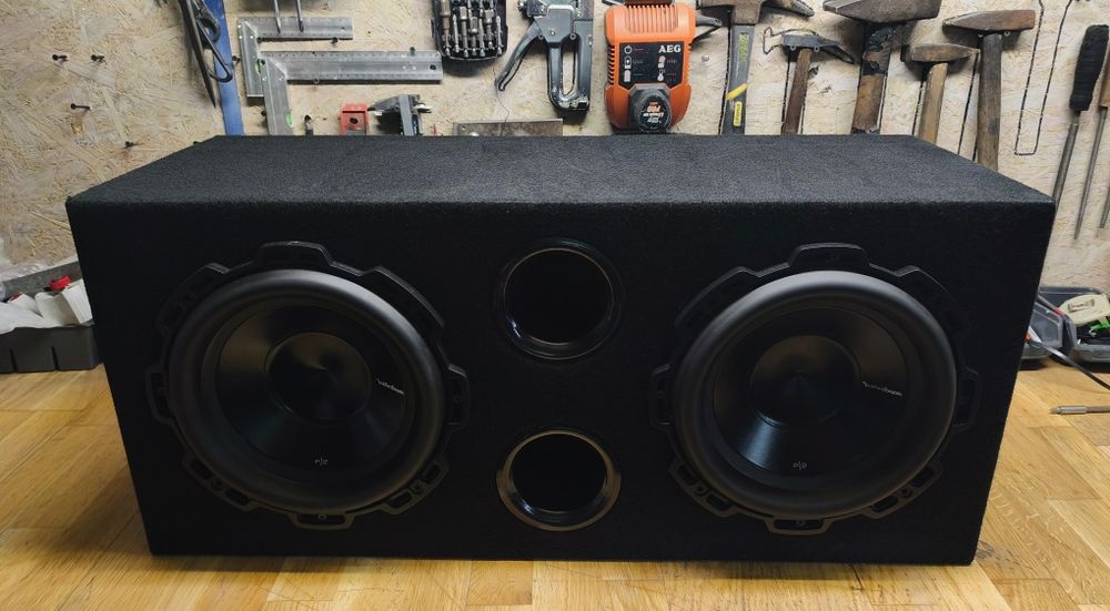 Skrzynia Basowa 2x Rockford P2-10d4 , 600w rms 1ohm , 2x4ohm 25cm 10"