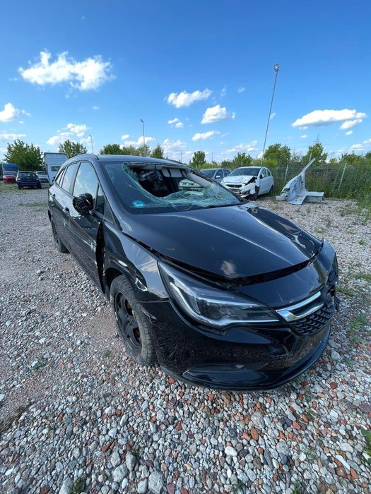Opel Astra 2019 1,4 Benzyna 150 KM Z Niemiec