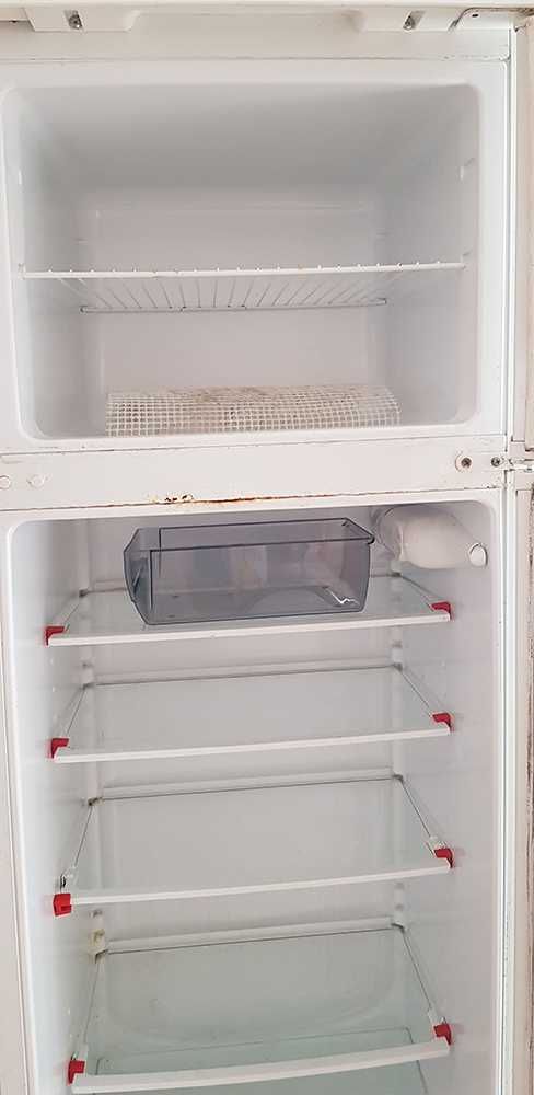 Frigorífico Orima 2 portas com congelador