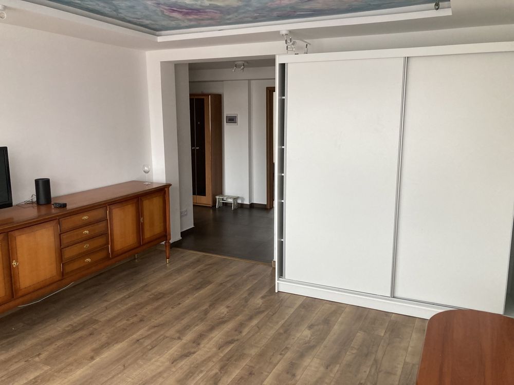 Mieszkanie 3 pokojowe / Centrum miasta / Duży metraż