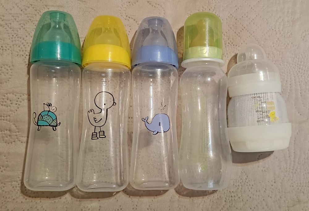 Пляшки для годування