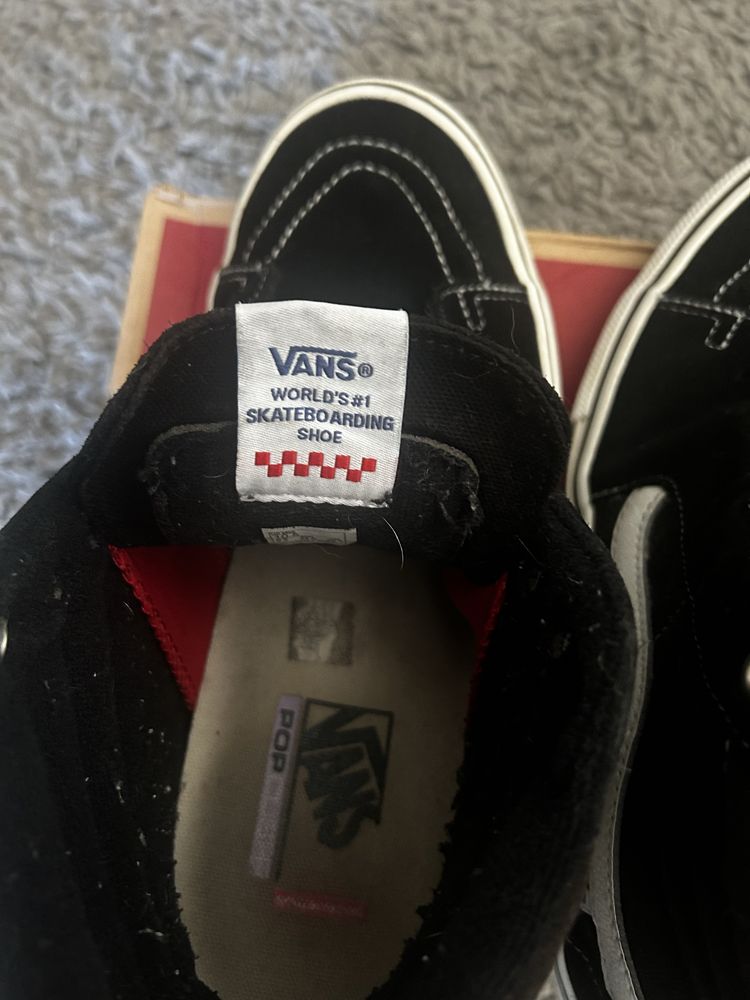 Vans skateboarding