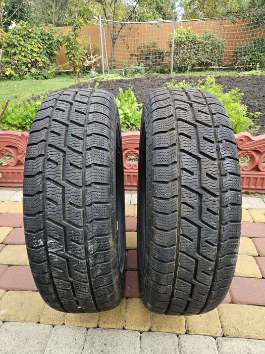 Продам зимові шини 215/75/R16c
