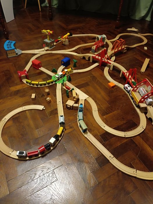 Залізна дорога дерев'яна Brio Ikea з паровозиками