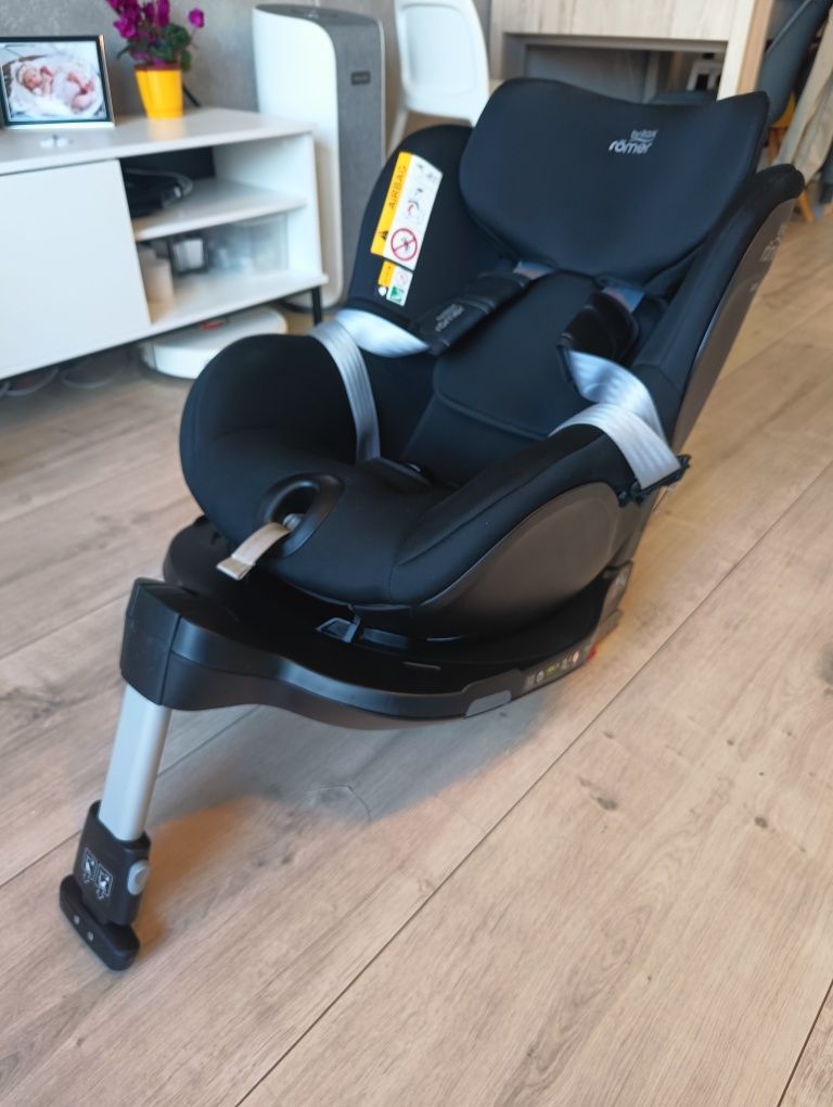 Britax Dualfix M iSize Fotelik RWF 0-18kg 61-105cm
