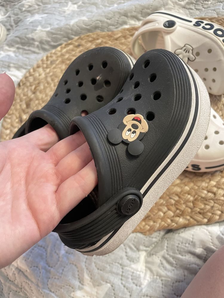 Дві пари Crocs c8 14 см