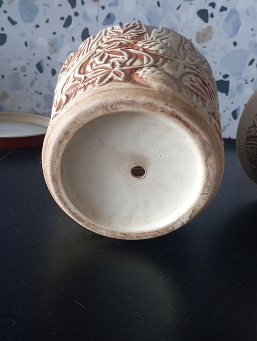 Керамічні вази для квітів