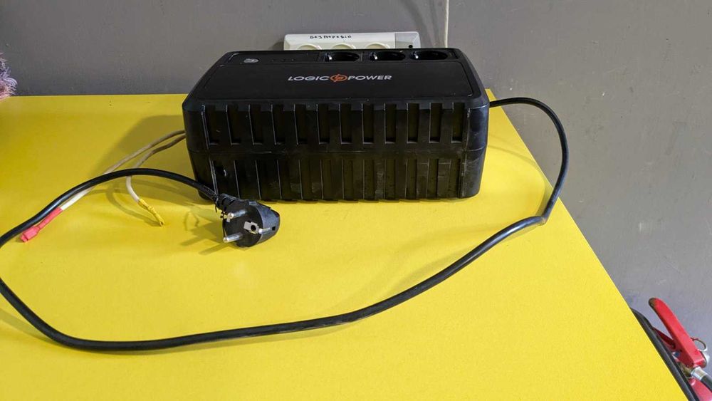 Вживаний Безперебійник LP-400VA-3PS (240Вт) - Розпродаж!