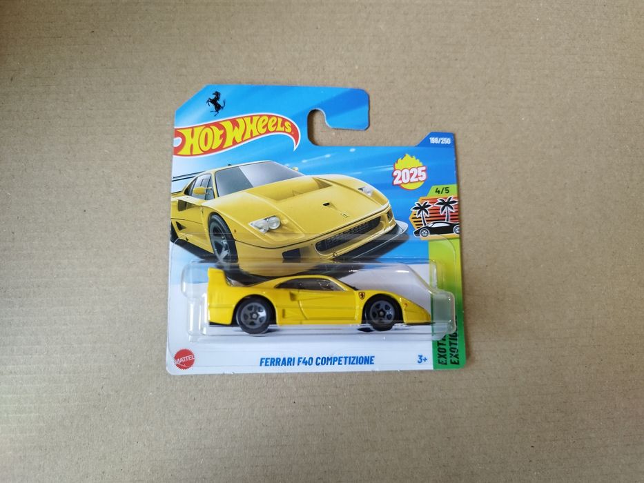 Hot Wheels Ferrari F40 Competizione Żółte
