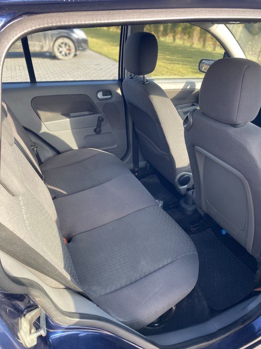 Продаєть Ford Fusion 2003 1.4 Disel