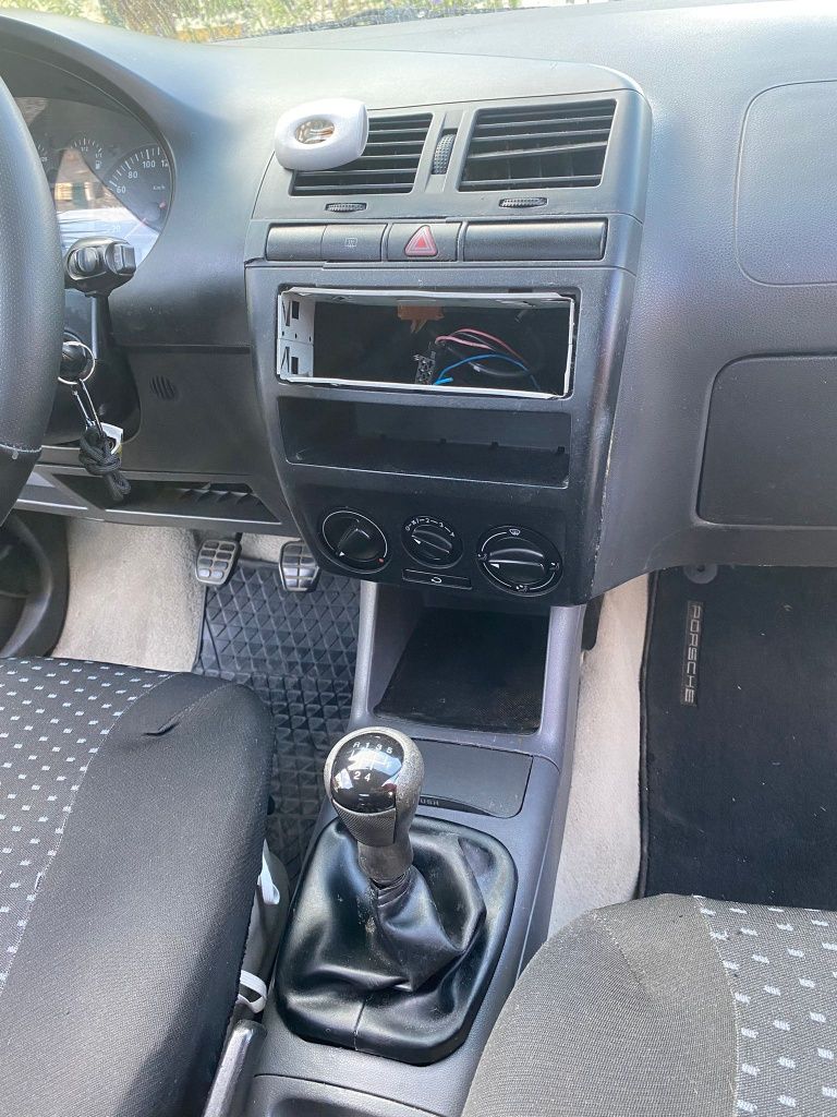 Seat ibiza 1.0 3 cilindros