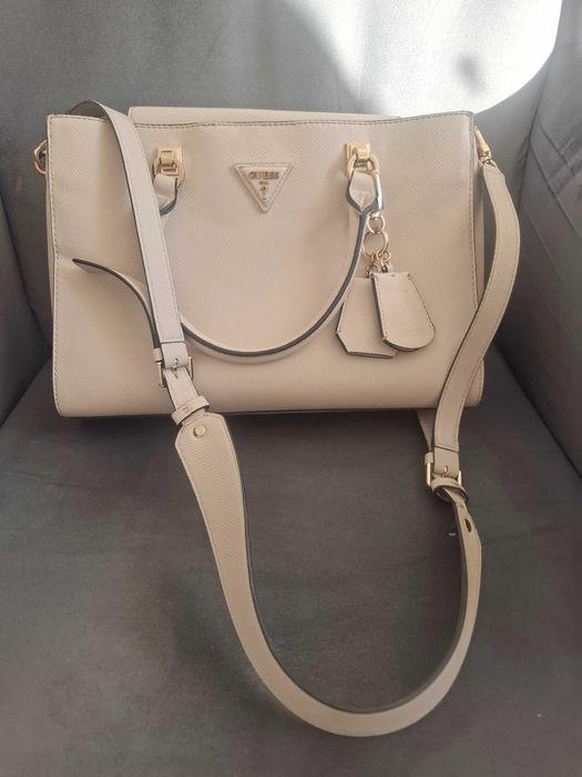 Casualowa torebka GUESS