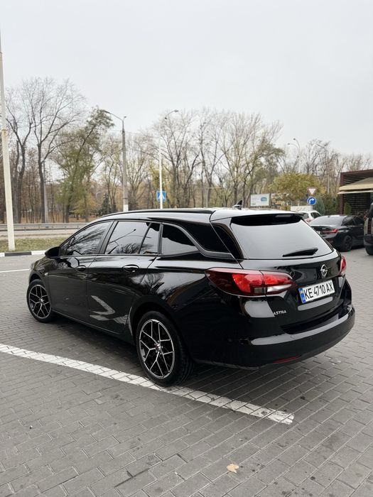 Продам Opel Astra K 2017 1.6disel ideal