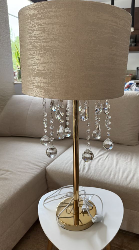 Lampka z krysztalowym zdejmowanym panelem