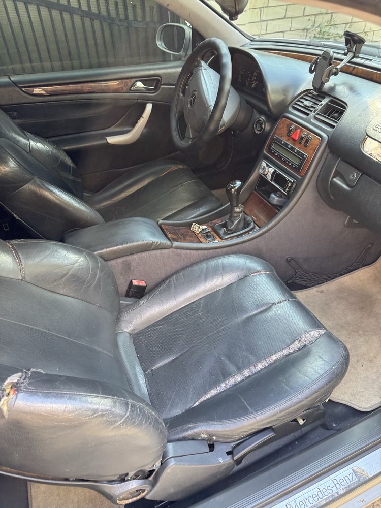 Mercedes clk 200