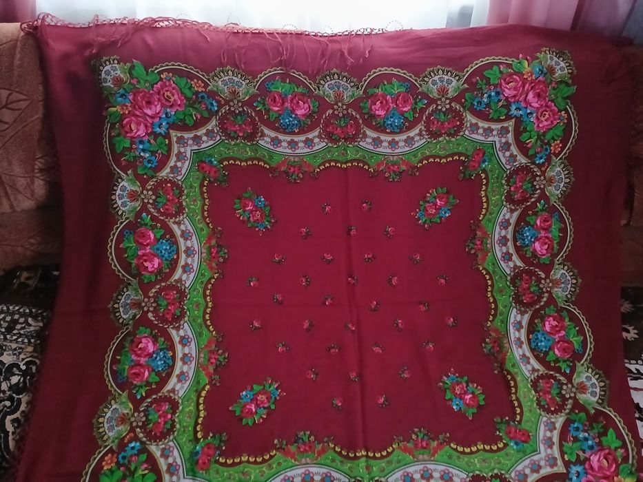 Народні хустки з тороками