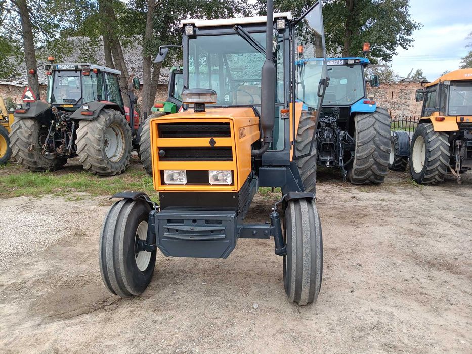 Ciągnik rolniczy Renault 981