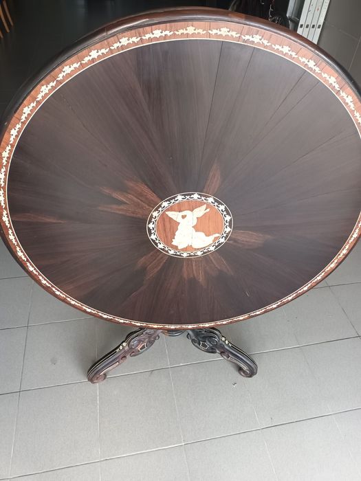 Mesa de centro antiga