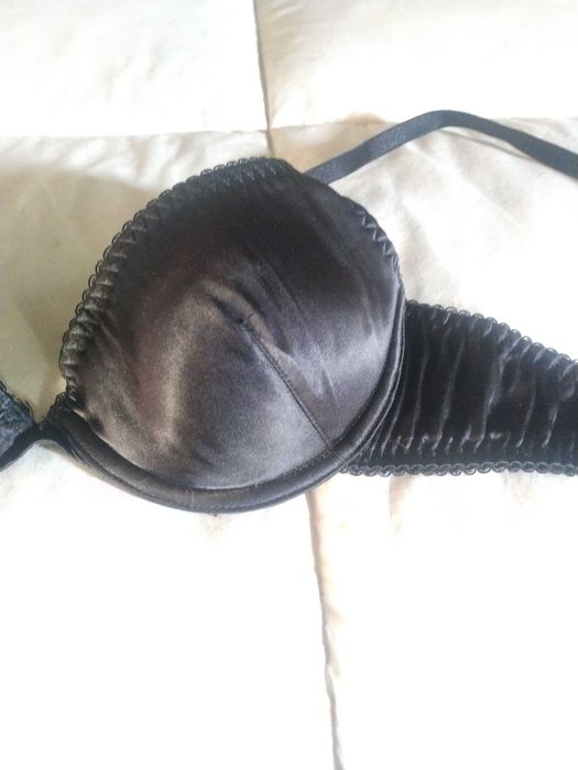 Sutien preto acetinado HM 75 b