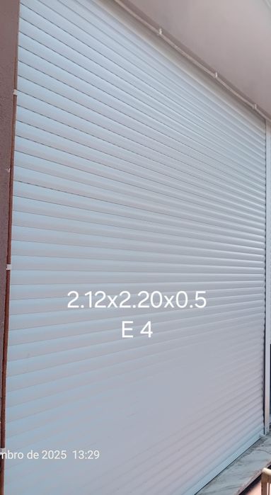 E 4 Persiana de aluminio brancoPersiana de aluminio branco