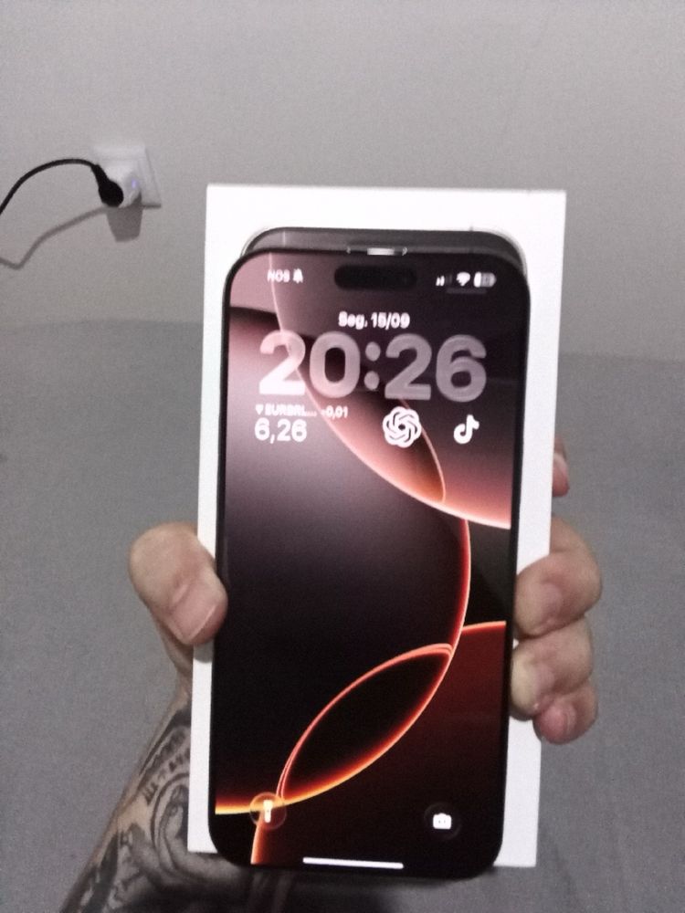 IPHONE 16 PRO MAX
