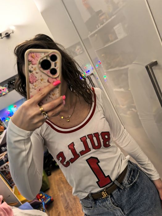 Bluzka biała selfieroom napis bulls