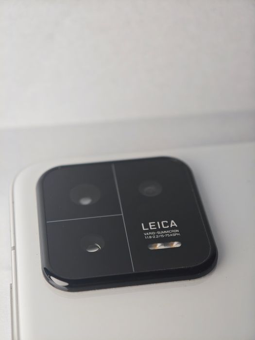 Xiaomi 13 8/256 CN