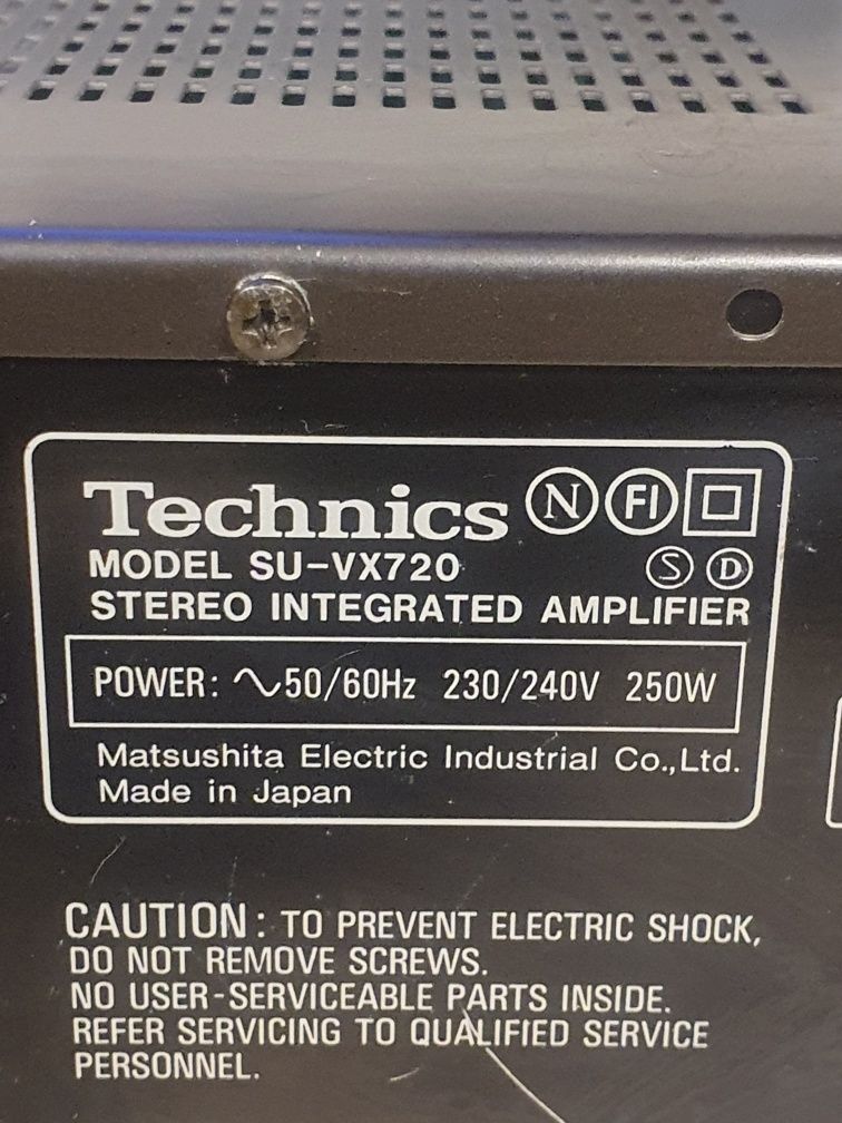 Wzmacniacz TECHNICS SU-X720 JAPAN  sprawny