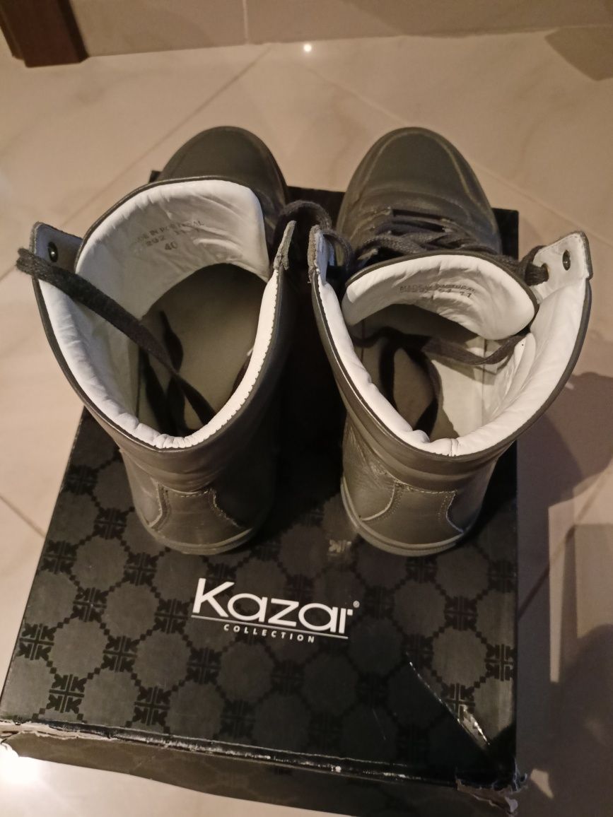 Buty marki Kazar model Maximo