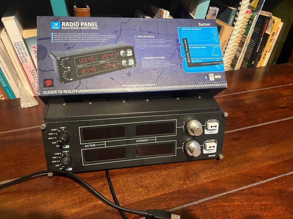 Kontroler LOGITECH G Saitek Pro Flight Radio Panel USB (PC)