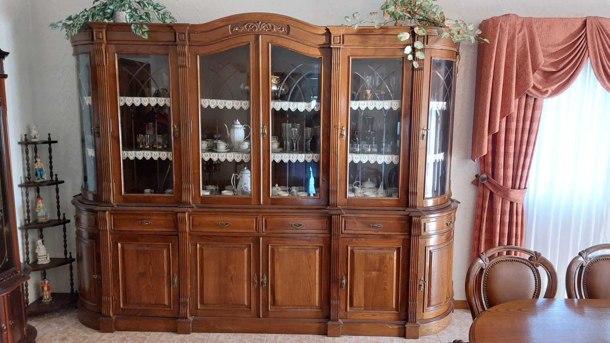 Móvel Cristaleira sala de jantar