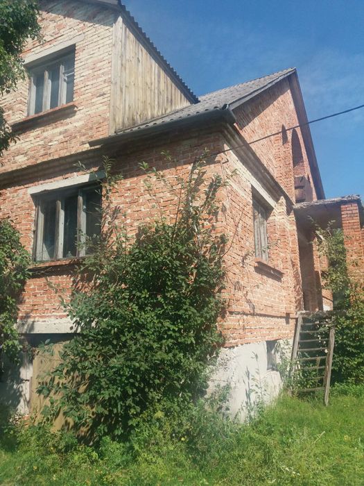 Продам будинок . Волинська обл