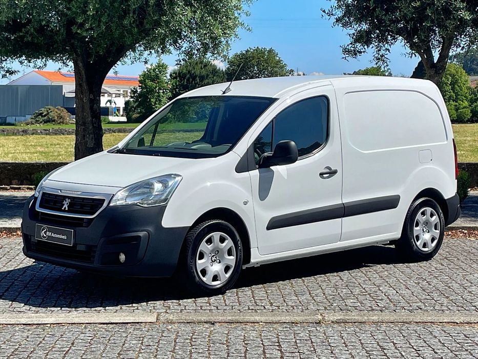 Peugeot Partner 1.6 HDI (120cv) IVA Dedutível