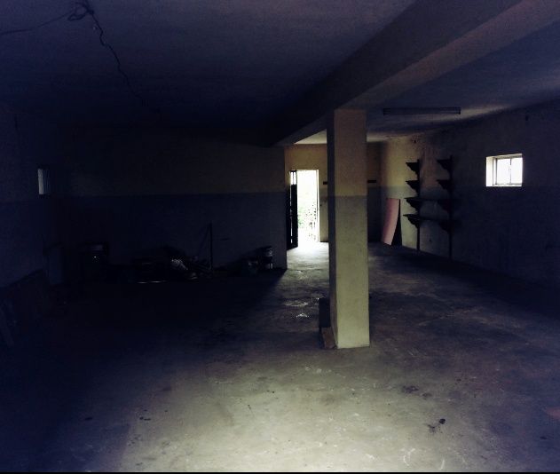 Armazém e garagem