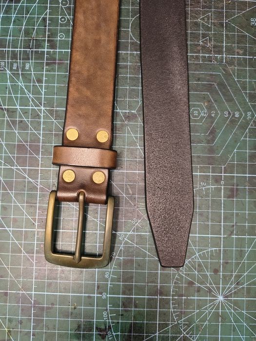 Pas skórzany. Ręcznie robiony.