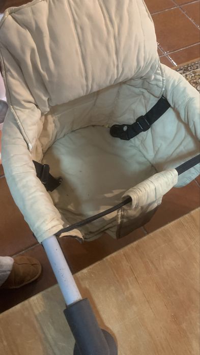 Cadeira de mesa bebecar