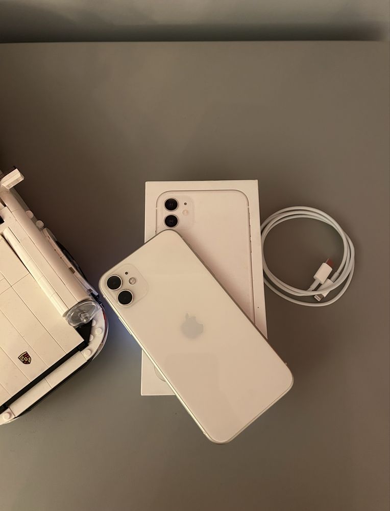 iPhone 11 - stan idealny