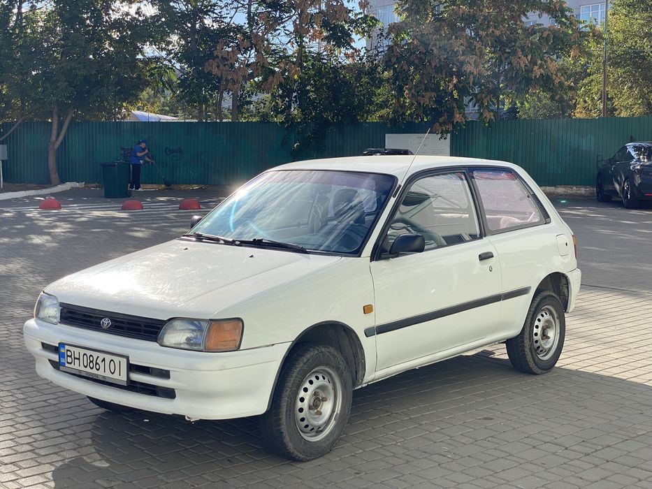 Toyota Starlet 1990 • 1.3 бензин, инжектор.