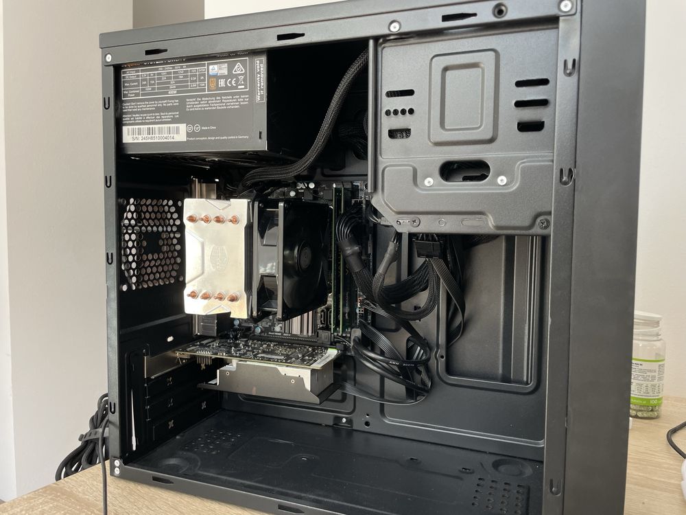 Komputer stacjonarny i5/8GB RAM/SSD/GTX750
