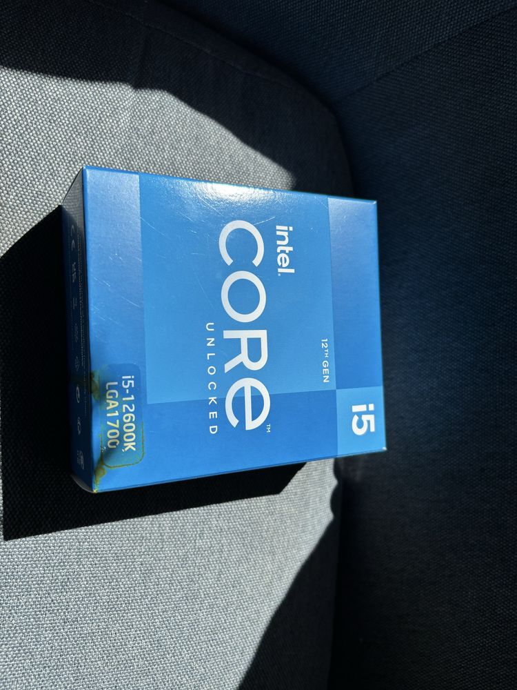 Intel Core i5-12600 K BOX 3,7GHz, LGA1700