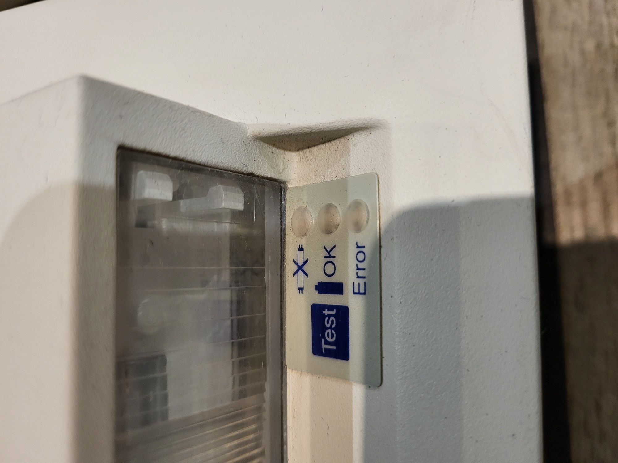 Oprawa ewakuacyjna LED