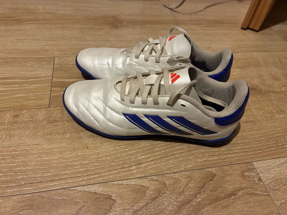 Adidas halowki rozmiar 26