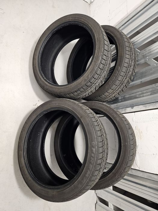Opony zimowe Firemax FM808 – 235/40 R19 96V – komplet 4 sztuki