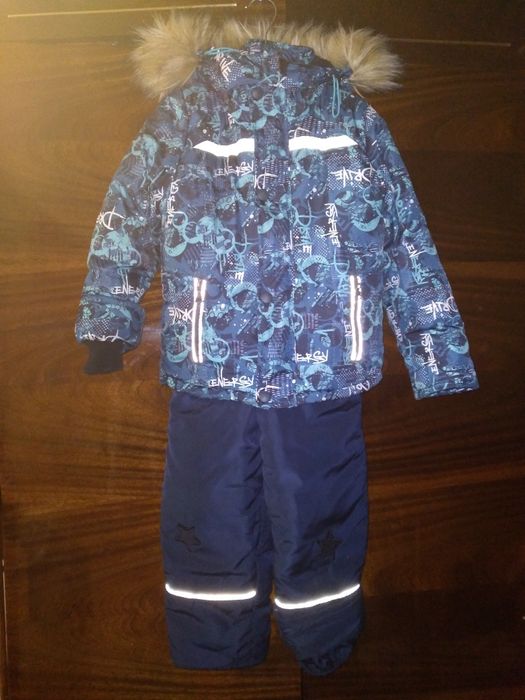 Продам зимовий комплект(куртка+напівкомбінезон) на хлопчика 5 років
