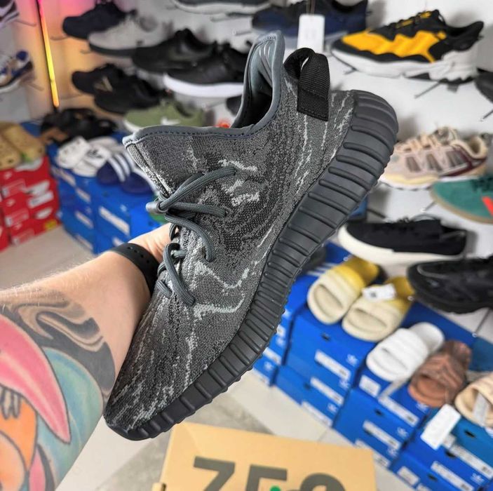 Кросівки Adidas Yeezy Boost 350 V2 ОРИГІНАЛ
