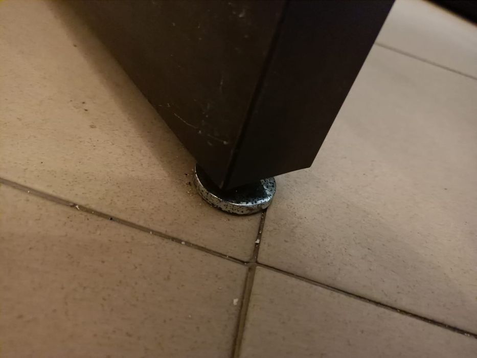 Secretaria de madeira robusta