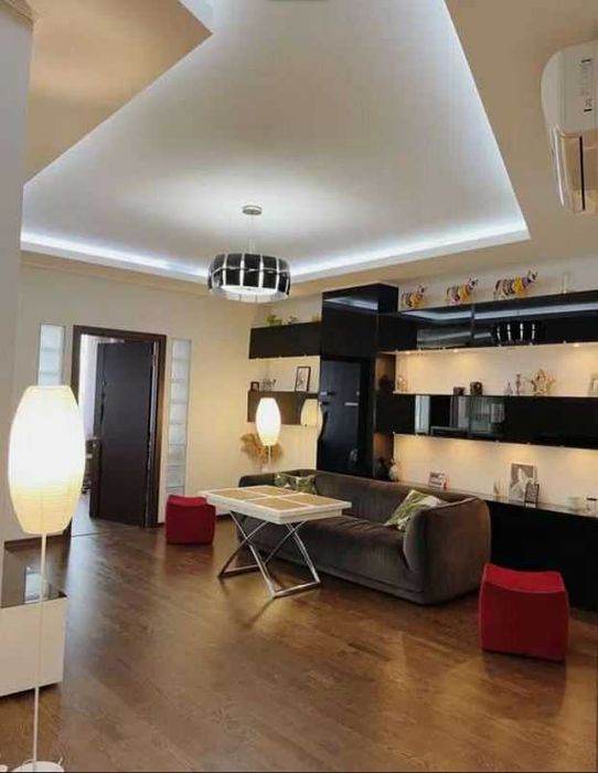 Редкий вариант! Квартира в" Белый Парус" Две спальни и Кухня Гостиная